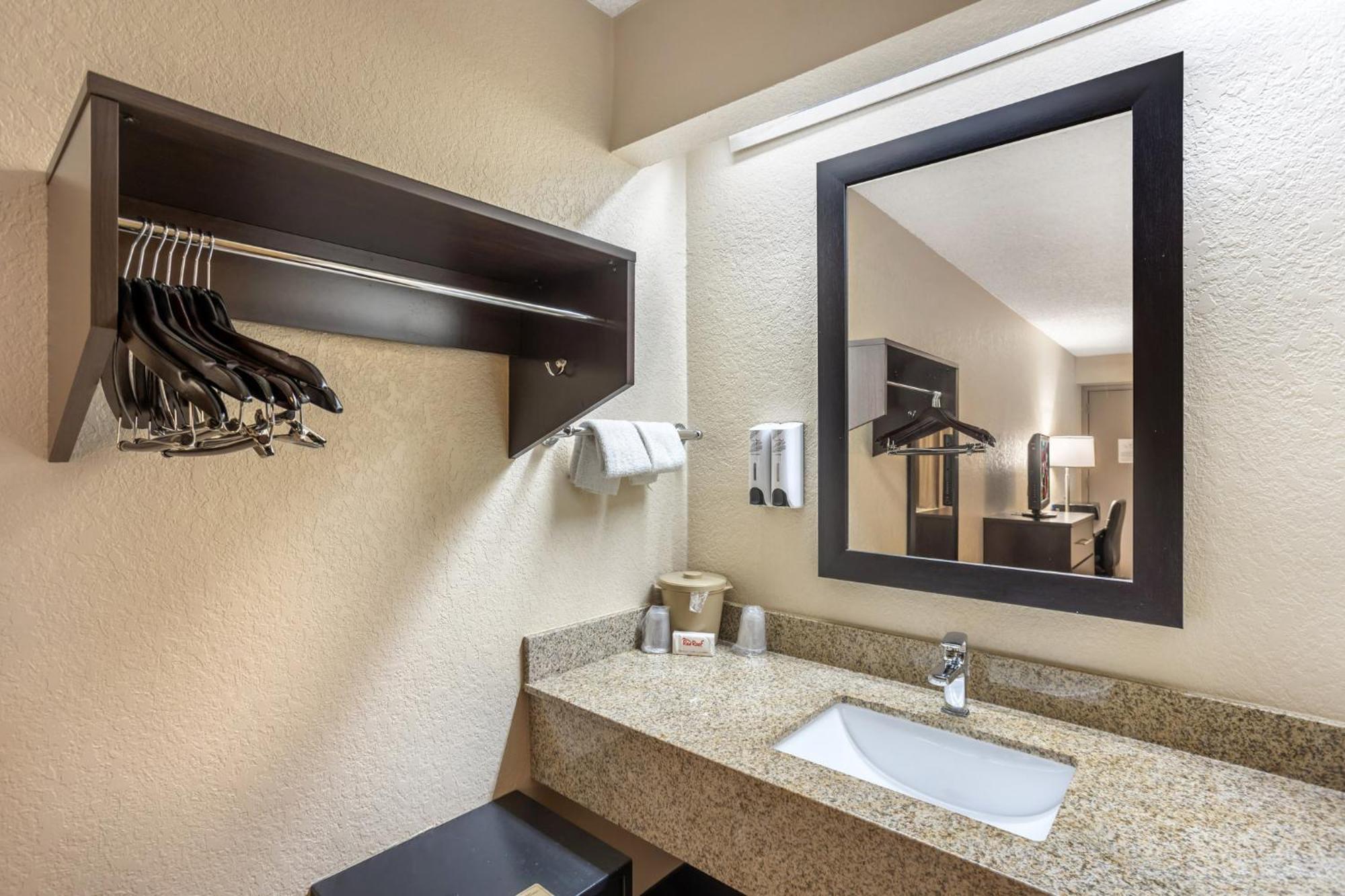 Red Roof Inn Danville, Pa מראה חיצוני תמונה